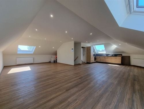                                         Appartement à louer à Antoing, € 675
