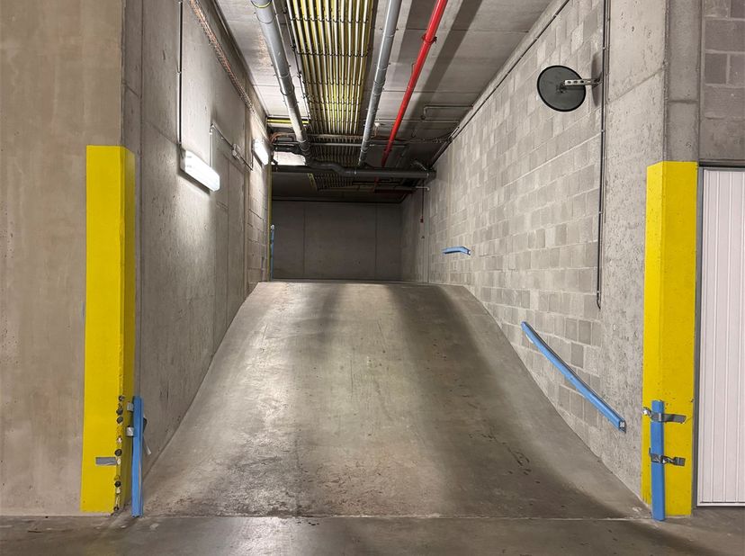 Ondergrondse garage te huur in residentie “Oud Genk”<br />
<br />
<br />
<br />
Bent u op zoek naar een veilige en handige parkeerplaats? In de onde