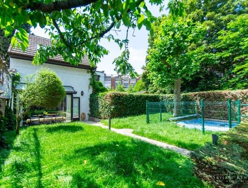                                         Maison à louer à Ixelles, € 1.450
