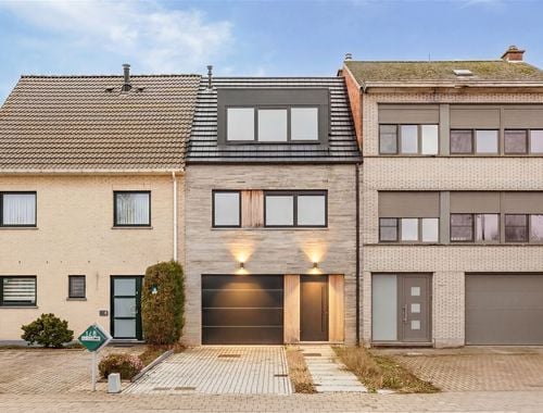                                         Maison unifamiliale à vendre à Willebroek, € 465.000
