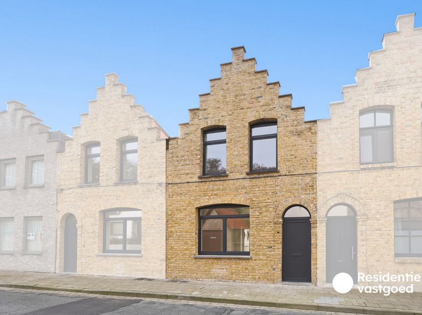 Huis te koop in Ijzerlegerstraat 15,
                    8600 Diksmuide