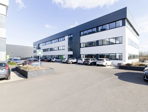                                        Immeuble de bureaux à louer à Mont-Saint-Guibert, € 1.100
