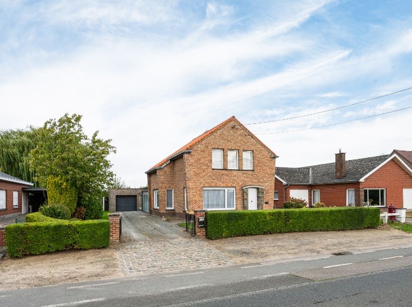 Huis te koop in Veldekens 23,
                    9991 Adegem