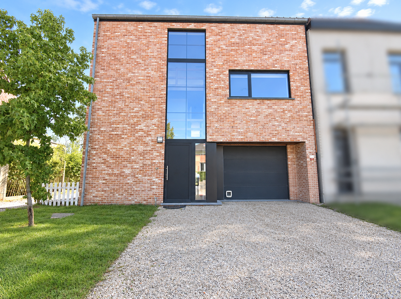 Huis te huur in Langeweg 149,
                    3090 Overijse