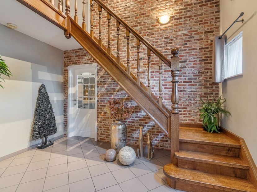 Instapklare charmante woning met 3 slaapkamers!<br />
<br />
In een rustige en kindvriendelijke straat, op korte afstand van het centrum van Alken,