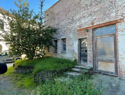                                         Bedrijfsgebouw te koop in Braine-le-Comte, € 149.500
