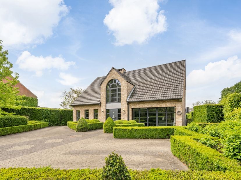 Huis te koop in Olenseweg 347,
                    2260 Tongerlo