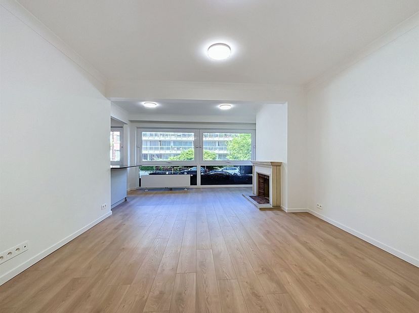 Wijk Delta – Prachtig appartement met 2 slaapkamers van +/- 90 m² – eerste bewoning, als volgt ingedeeld: Op de begane grond / 4 verdiepingen: Ruime w