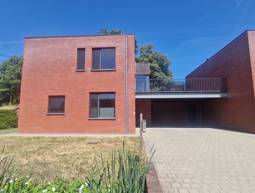                                         Eengezinswoning te huur in Begijnendijk, € 1.395
