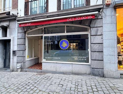                                         Rez-de-chaussée commercial à louer à Tournai, € 750
