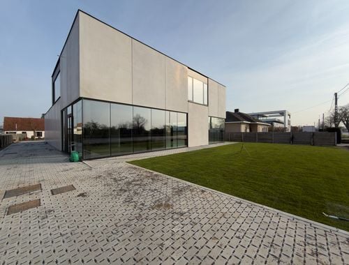                                         Espace de bureaux à vendre à Gavere, € 995.000
