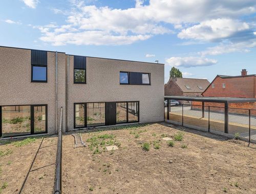                                         Woning te koop in Vinkt, € 362.991,81
