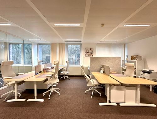                                         Bureaux à louer à Waterloo, € 1.250
