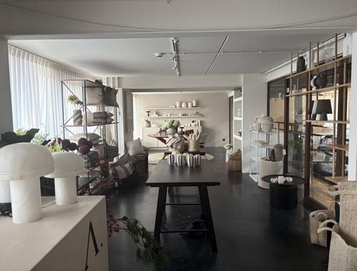                                         Bedrijfsgebouw te huur in Mechelen, € 8.250
