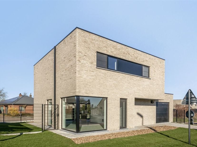 A VENDRE : Spacieuse maison de construction récente avec 3 chambres à Pelt !