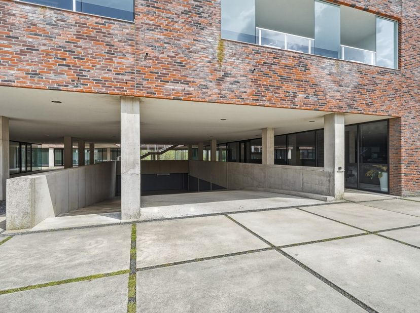 Garage à vendre
                    à 8400 Oostende