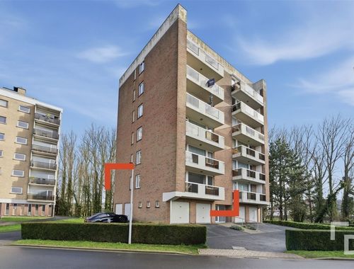                                         Appartement à vendre à Ieper, € 170.000
