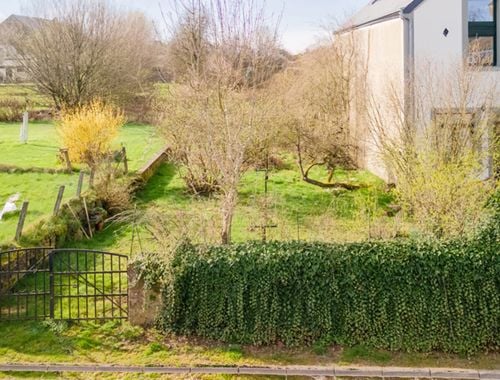                                         Terrain à bâtir à vendre à Izel, € 40.000
