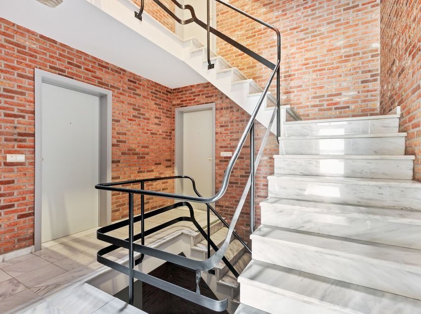 Charmant 1-slaapkamerappartement in bilzen<br />
<br />
Dit aangename 1-slaapkamerappartement, gelegen in het gezellige bilzen, biedt alles wat u no