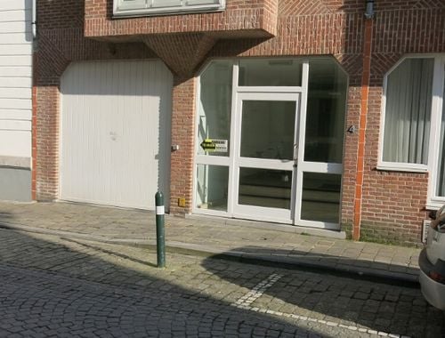                                         Staanplaats te huur in Brugge, € 85
