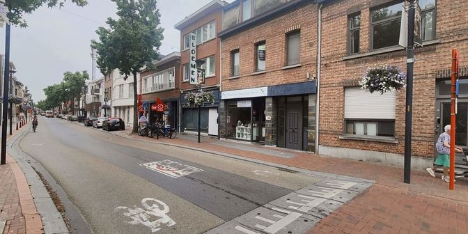 Bien professionnel à vendre à Statiestraat 41, 2070 Zwijndrecht