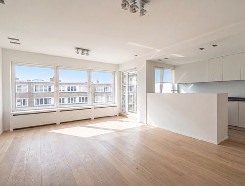                                         Appartement à vendre à Ixelles, € 560.000
