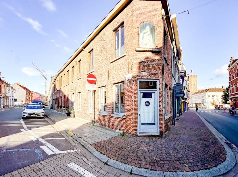 Huis te koop in Koningstraat 1,
                    8930 Menen