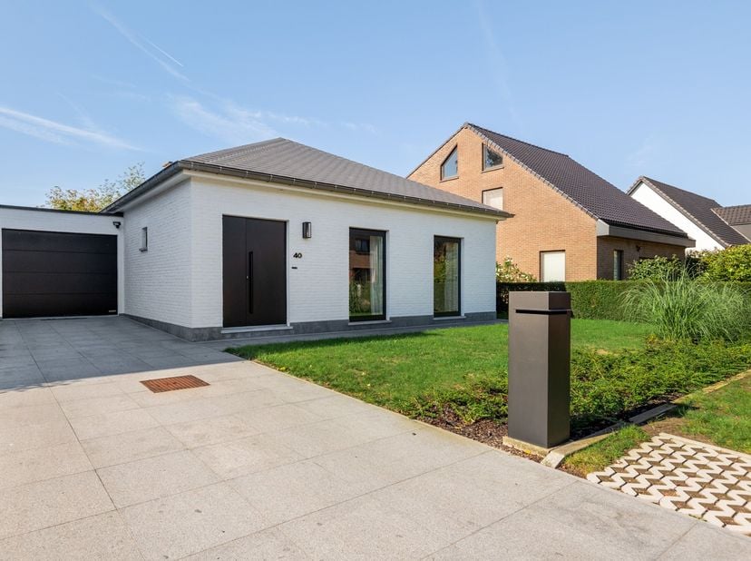 Huis te koop in De Kleve 40,
                    2970 Schilde