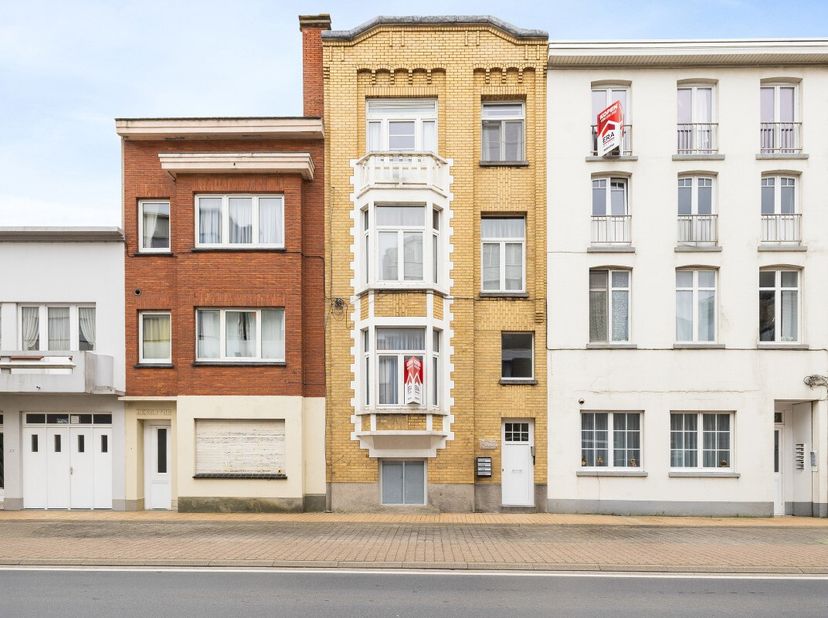 Middelkerke: instapklaar appartement in het centrum van Middelkerke, op slechts 5 minuten wandelen van het strand en het bruisende centrum. Dit perfec