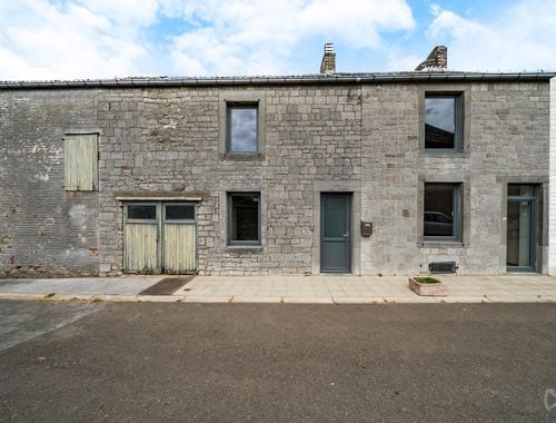                                         Maison à vendre à Senzeille, € 120.000
