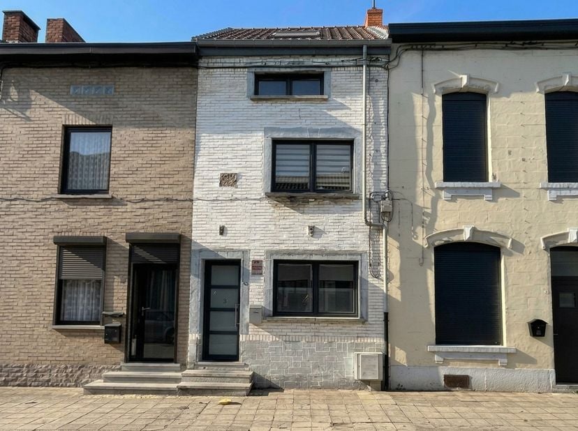 Maison à vendre à Martinsen 74,
                    6030 Marchienne-au-Pont