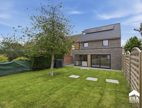                                         Maison à vendre à Rumbeke, € 415.000
