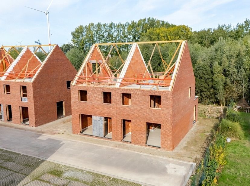 Huis te koop in Emiel Vanderveldestraat 134,
                    2830 Willebroek