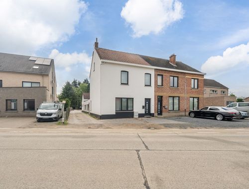                                         Eengezinswoning te koop in Paal, € 329.000
