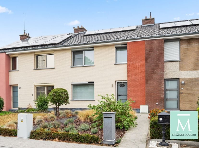 Volledig gerenoveerde woning met aangename tuin <br />
Op zoek naar een instapklare woning te Sint-Katelijne-Waver met een topligging vlakbij alle vo