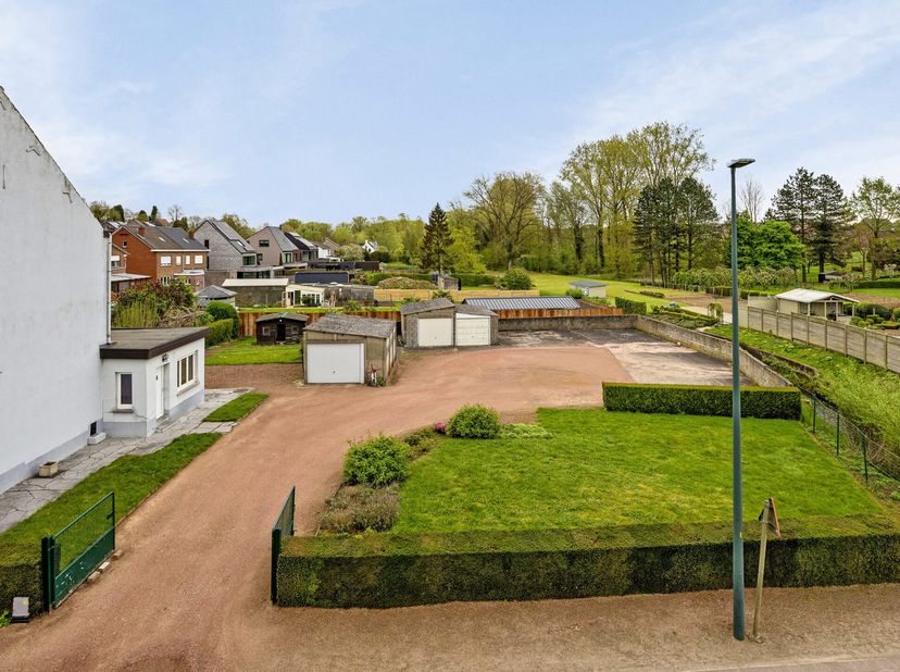 Bouwgrond met een oppervlakte van 9 are 90 ca op een toplocatie in het centrum van Vossem! Ideaal gelegen tussen Leuven en Brussel in het landelijke V