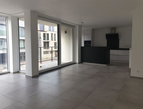                                         Appartement te huur in Eeklo, € 875
