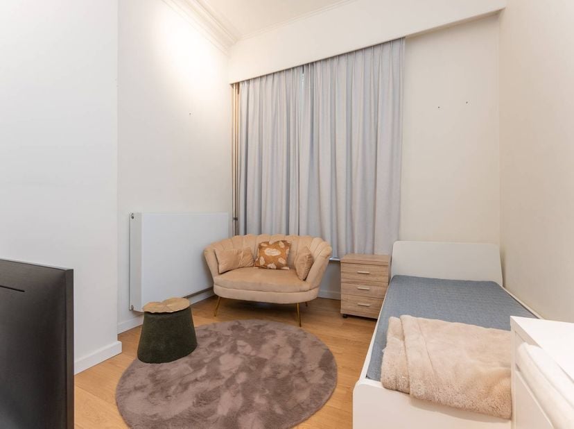 Kot-kamer te koop in Koningin Elisabethlaan 10 bus 0001,
                    8000 Brugge
