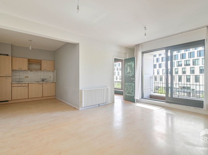 [[ CE BIEN PARTICIPE À LA JOURNÉE MAISONS OUVERTES ERA LE 13/6 DE 14:30 À 15:30 ]] ERA CHÂTELAIN vous propose ce lumineux appartement à vendre, idéale
