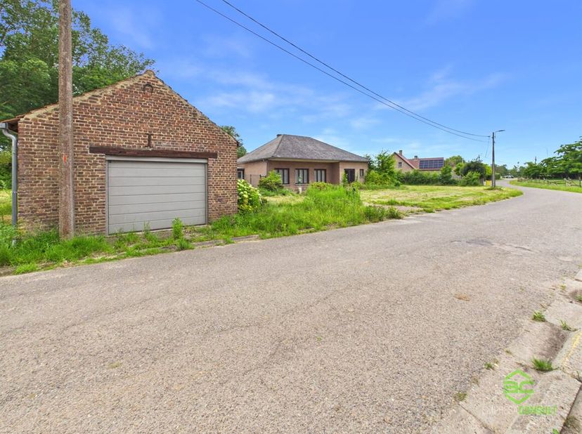 + Als u op onze eigen website (www.empresaconsult.be) naar deze woning doorklikt, vindt u alle info en een volledige 360° impressie! +<br />
In de Boo
