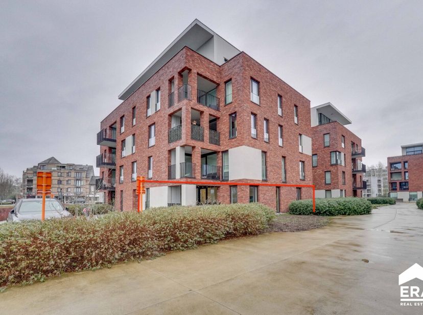[[ DIT PAND NEEMT DEEL AAN DE ERA OPEN HUIZEN DAG OP 13/6 VAN 14:30 TOT 15:30 ]] Uniek gelegen instapklaar appartement  3 slaapkamers  Genk Troeven: +