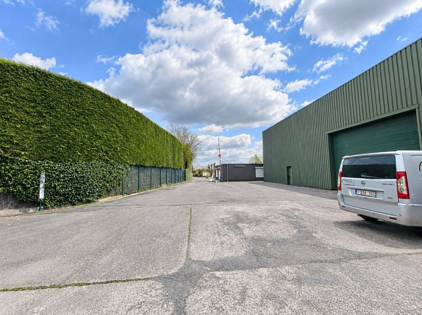 Bedrijfsvastgoed te huur in Robert Klingstraat 5 bus loods,
                    8940 Wervik