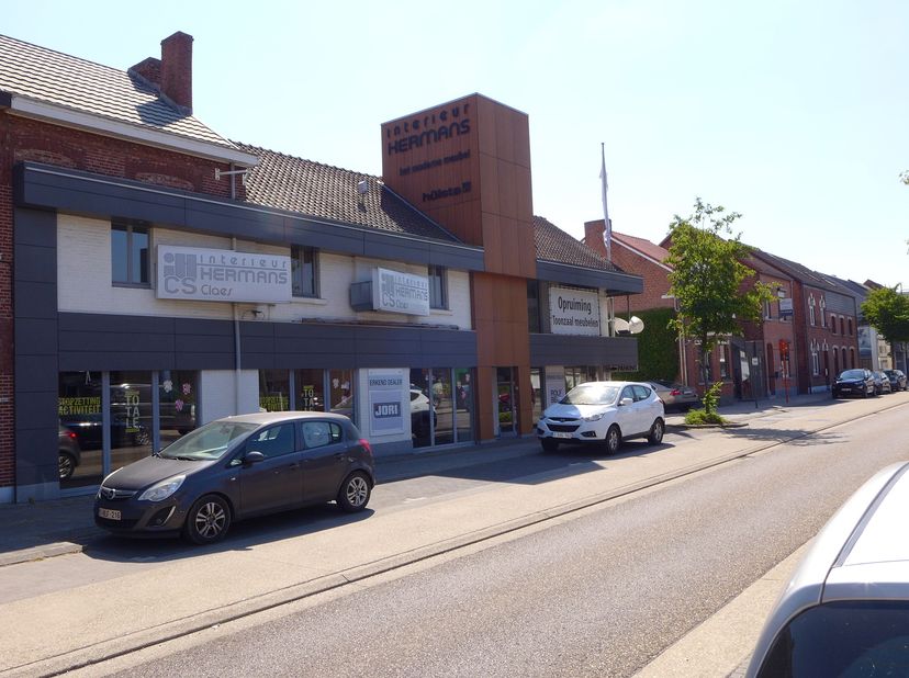 Bien professionnel à vendre
                    à 3511 Kuringen