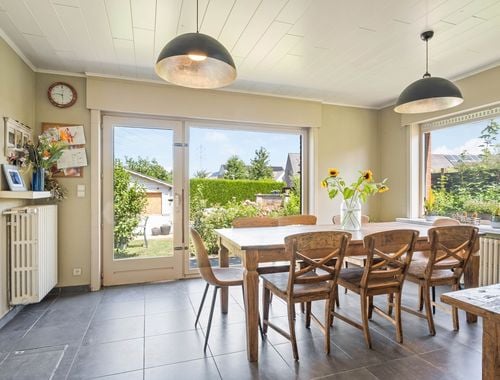                                         Maison à vendre à Emelgem, € 230.000
