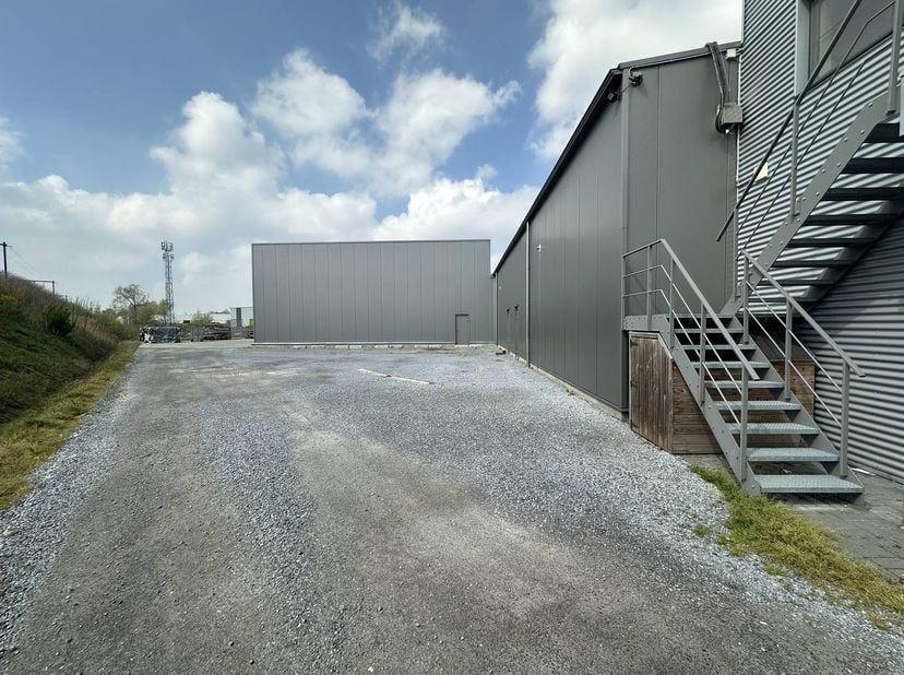 Garage te huur in Het Dorlik 11,
                    3500 Hasselt
