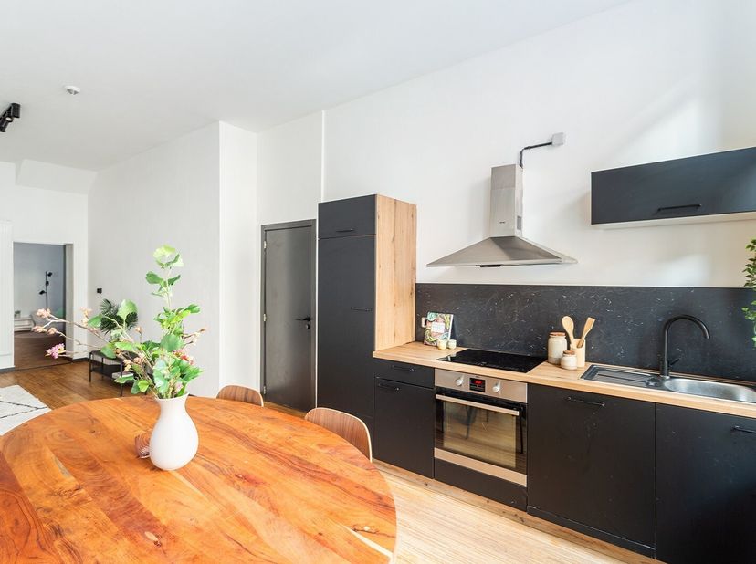 Ruime duplex om de hoek van Park Spoor Noord  Instapklaar én energiezuinig<br />
Letterlijk om de hoek van het groene Park Spoor Noord, vind je dit li