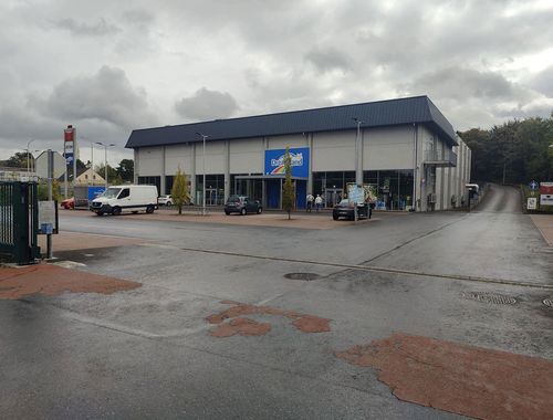                                         Petit magasin à louer à Laneffe, € 13.500
