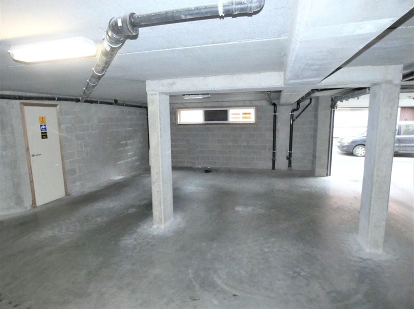 Garage à vendre
                    à 8820 Torhout