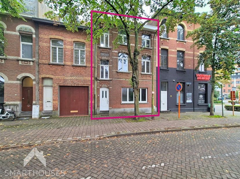 Huis te koop in Ter Varentstraat 135,
                    2640 Mortsel