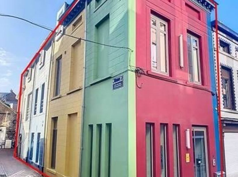 PROPRIÉTÉ UNIQUE ! Maison privée prête à l'emploi avec AirBnB (sans petit déjeuner) et facilement extensible en BnB (avec petit déjeuner : salle à man